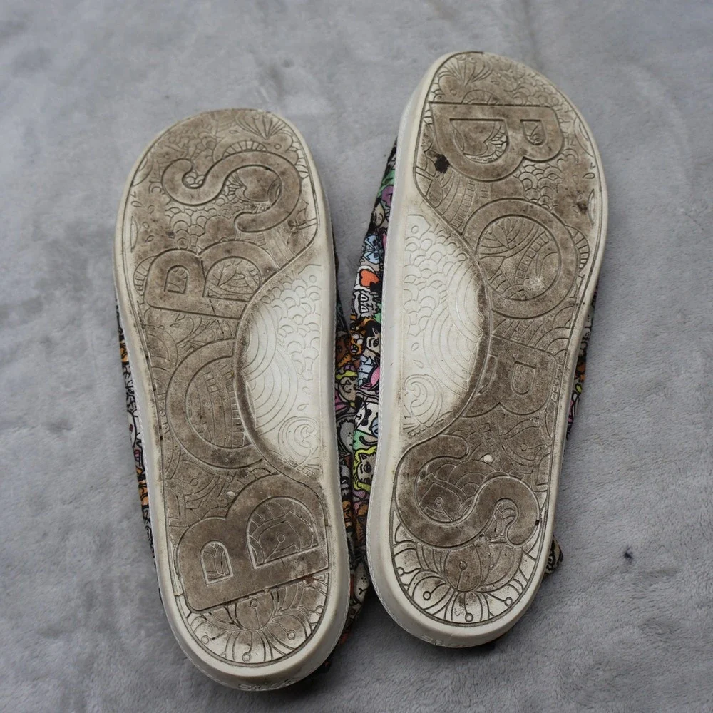 Skechers BOBS Women 9 Sneakers White Cat Print Slip On Beach Bingo Classy Casual